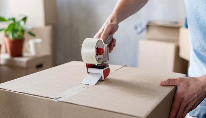 How to tell your landlord you’re moving out + free email template
